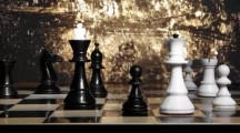 创业像打王者荣耀，全是坑，猥琐发育不要浪