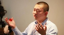 当“饶毅”们拒绝成为“罗振宇”，“知识分子”怎么赚钱呢？